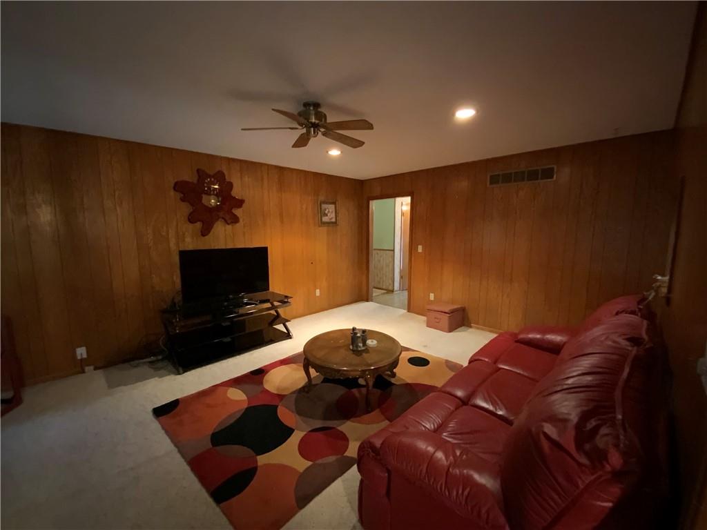 1507 N 82 Terrace Property Photo 8