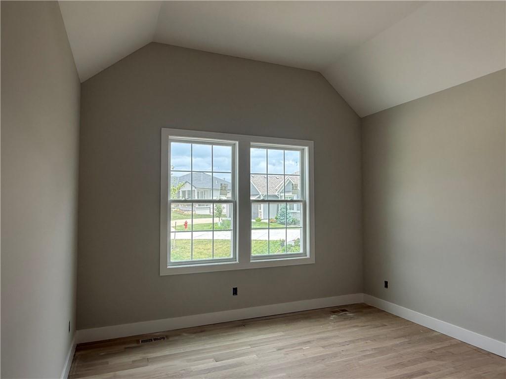 31517 W 86th Court Property Photo 9