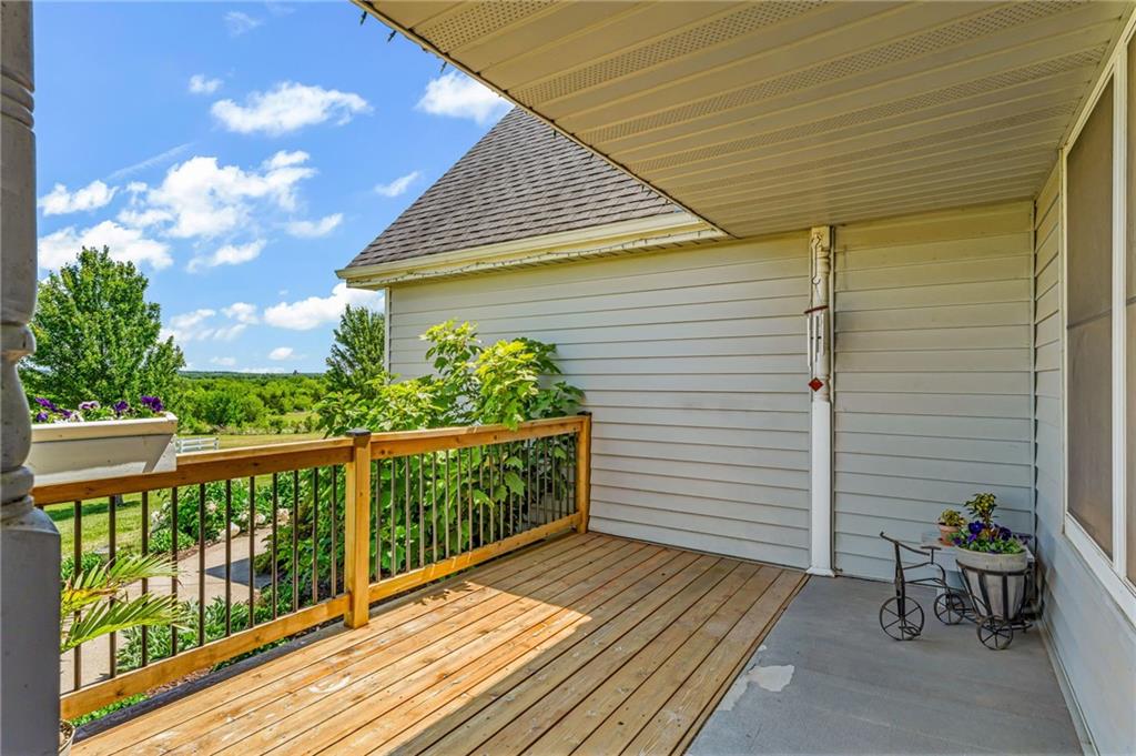 540 N 711 Road Property Photo 25