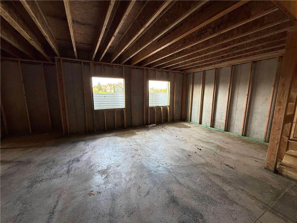 21011 W 188th Terrace Property Photo 33