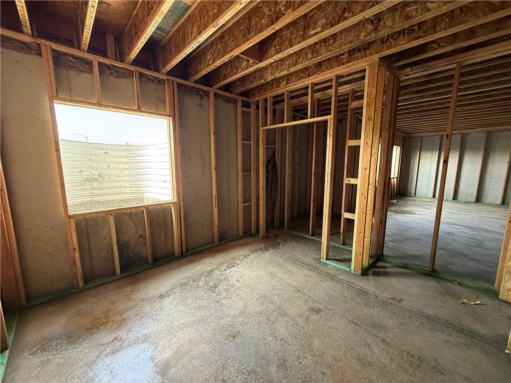 21011 W 188th Terrace Property Photo 34