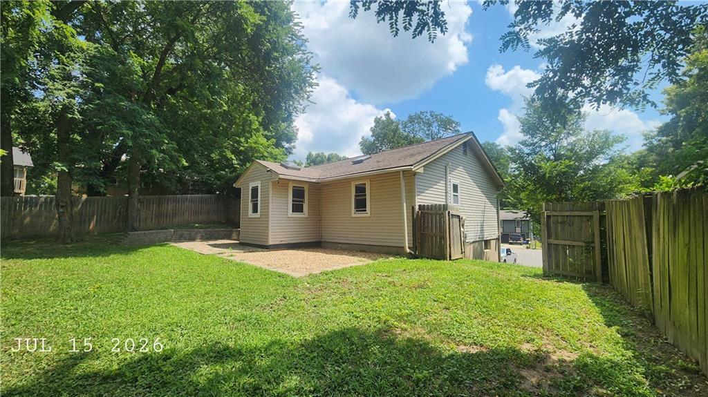 4308 N Bellaire Avenue Property Photo 22