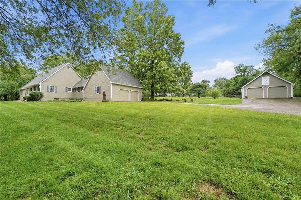 25409 Timberlake Trail Property Photo 3
