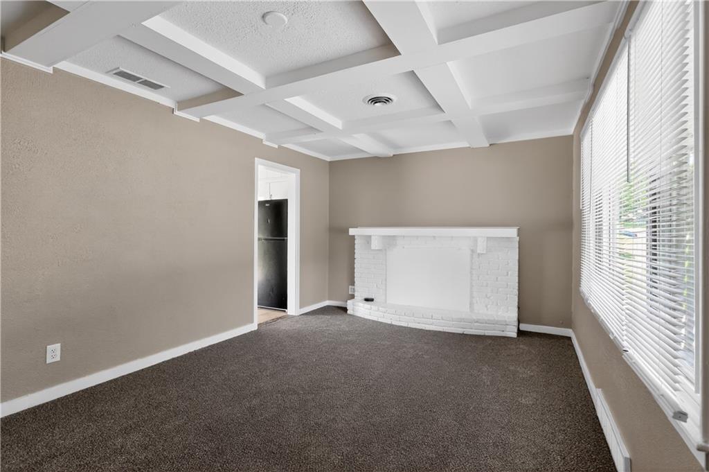 5318 N Garfield Avenue Property Photo 11