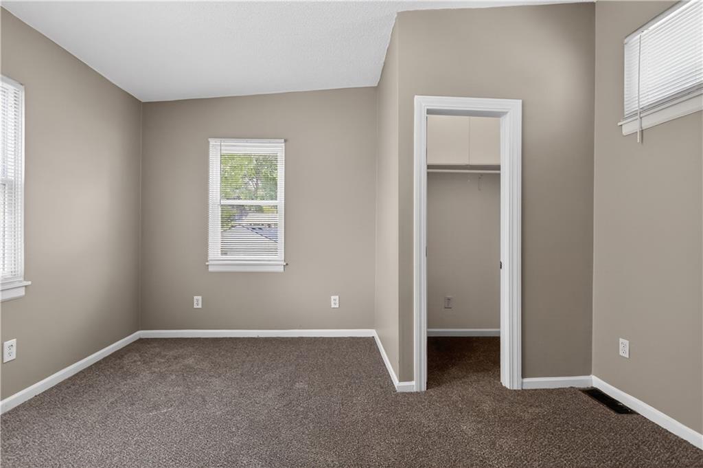 5318 N Garfield Avenue Property Photo 16