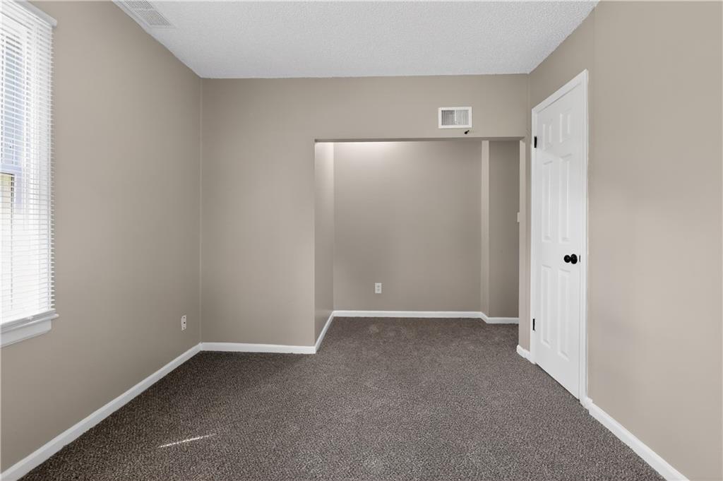 5318 N Garfield Avenue Property Photo 17