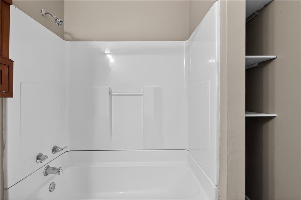 5318 N Garfield Avenue Property Photo 21