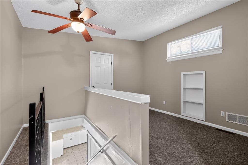 5318 N Garfield Avenue Property Photo 23