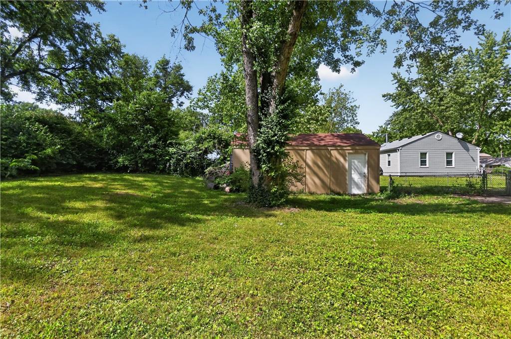 5318 N Garfield Avenue Property Photo 25