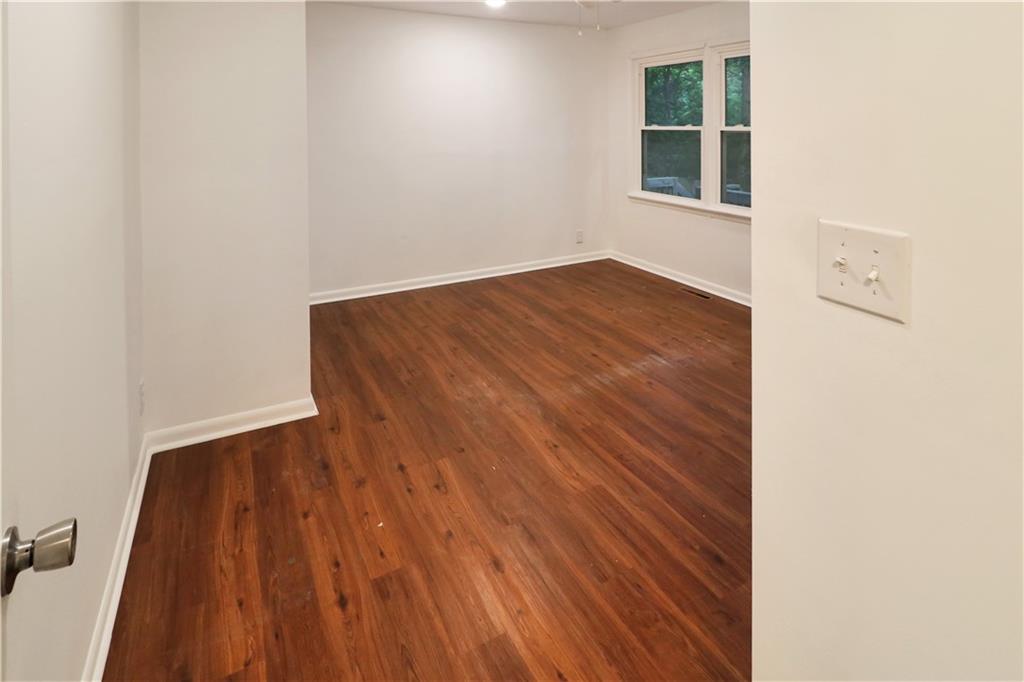 600 Christopher Street Property Photo 19