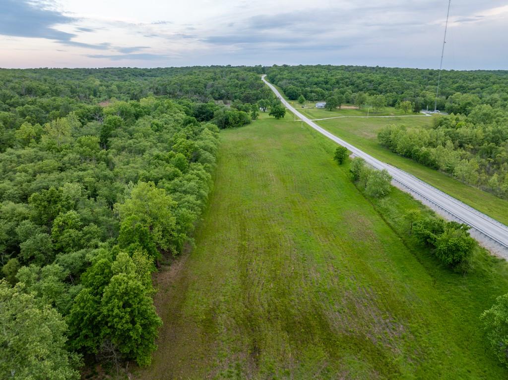 820 Nw B Highway Property Photo 7