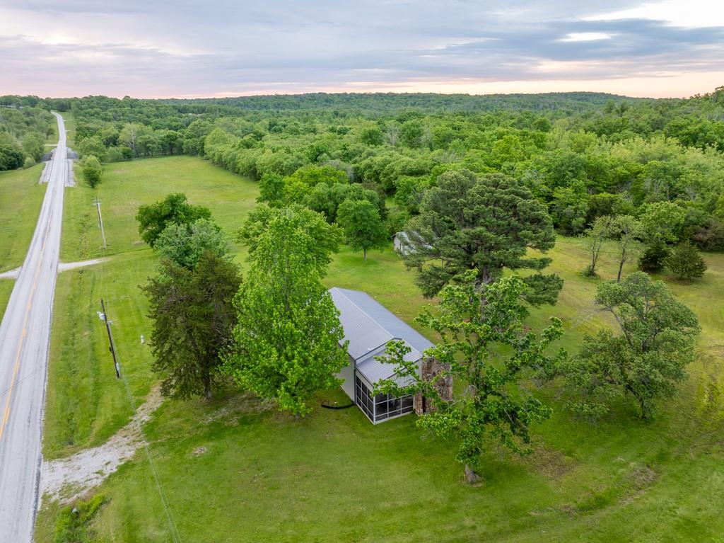 820 Nw B Highway Property Photo 10