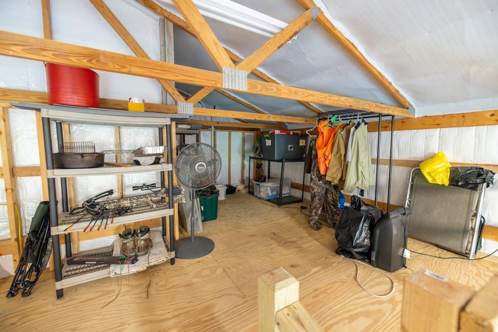 820 Nw B Highway Property Photo 15