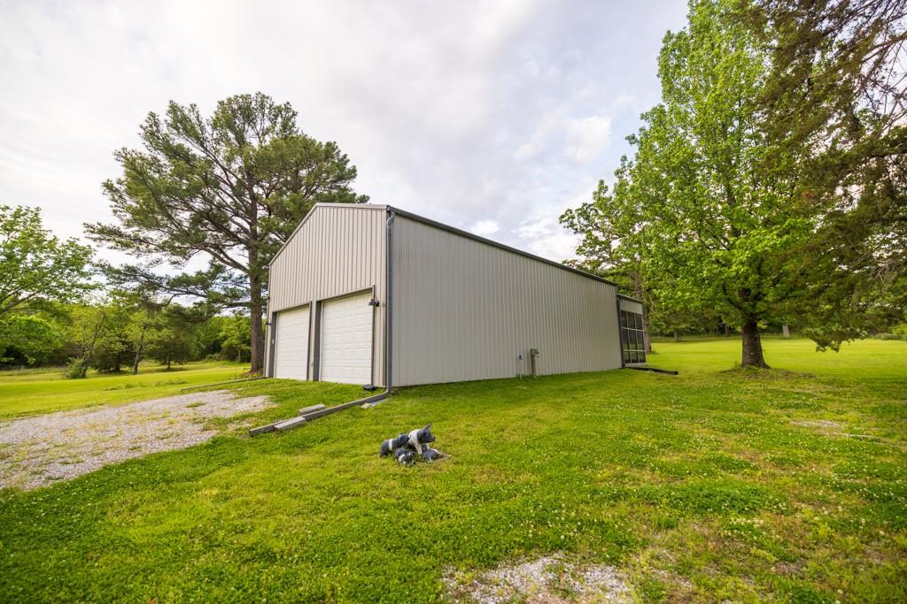 820 Nw B Highway Property Photo 22