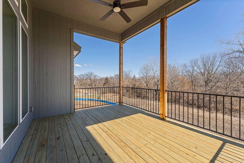 2433 W 177th Street Property Photo 8