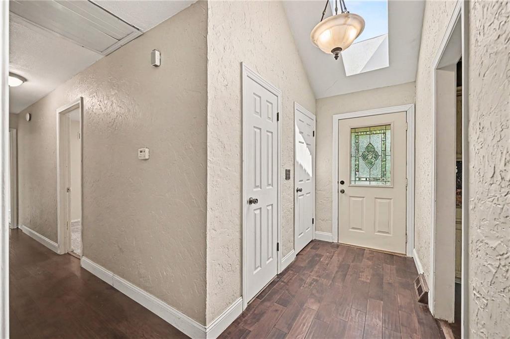 6918 Marion Drive Property Photo 6
