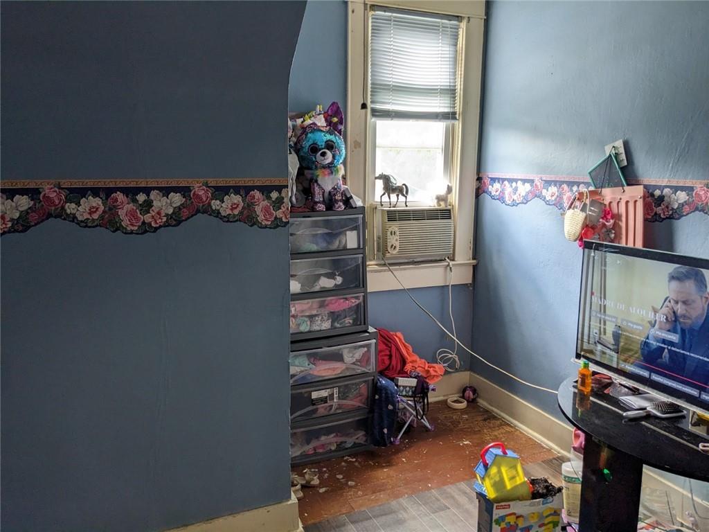 606 Brown Street Property Photo 14