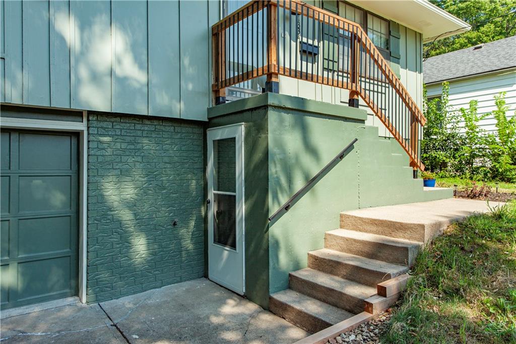 1334 S Main Street Property Photo 4