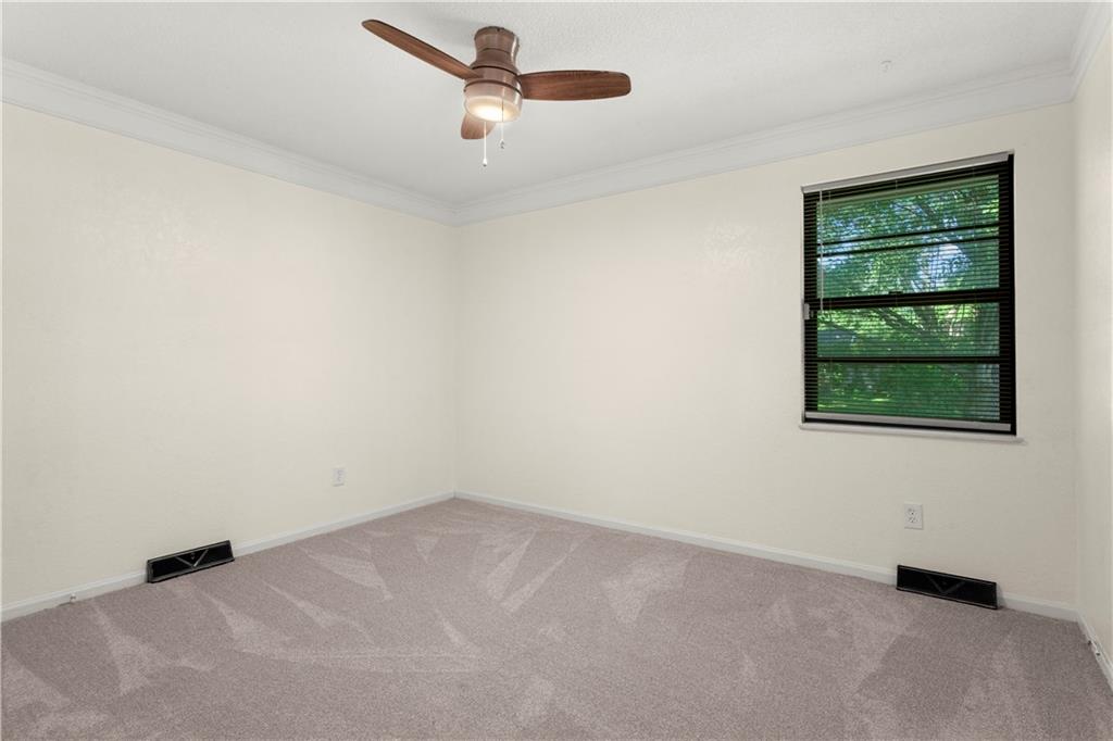 1334 S Main Street Property Photo 16