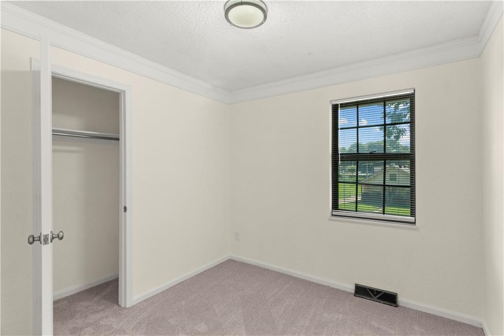 1334 S Main Street Property Photo 19