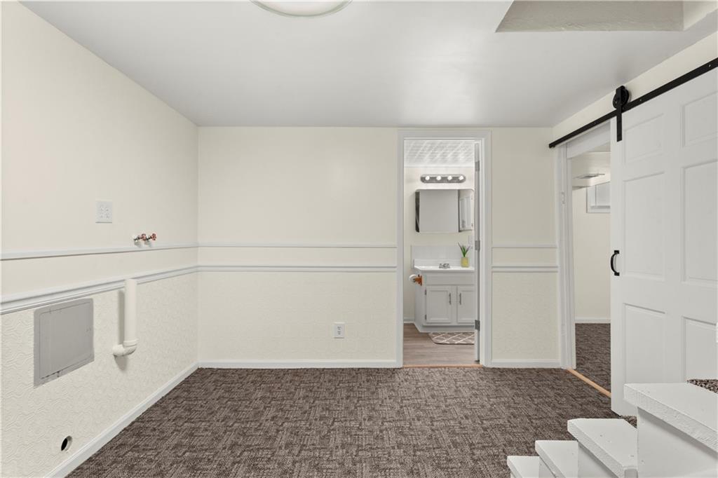 1334 S Main Street Property Photo 22
