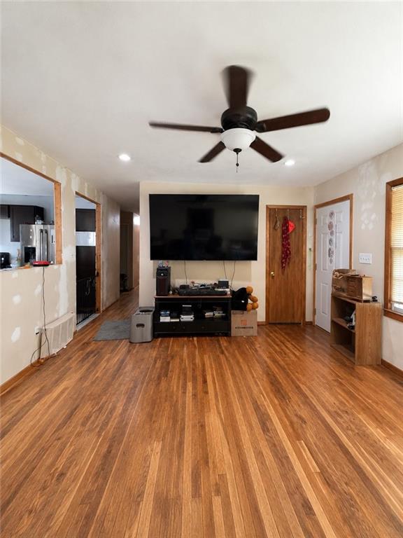 22211 E Blue Mills Road Property Photo 2