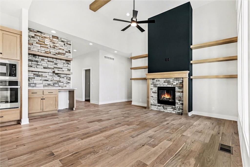 12413 W 184th Street Property Photo 5