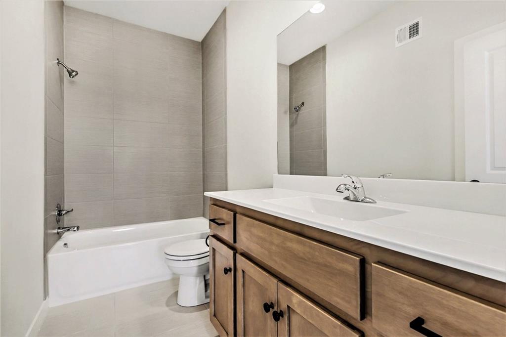 12413 W 184th Street Property Photo 22