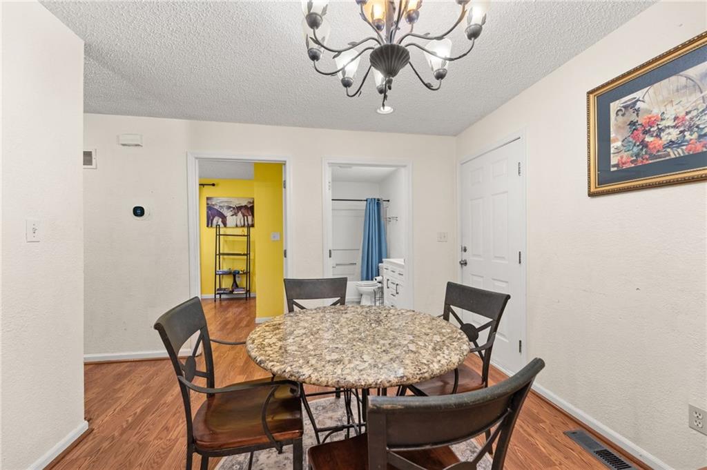 3435 Euclid Avenue Property Photo 10
