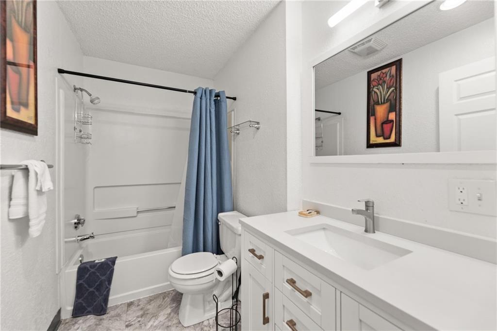 3435 Euclid Avenue Property Photo 17