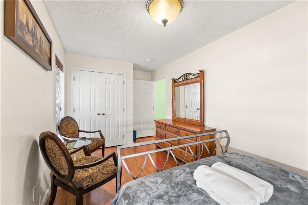 3435 Euclid Avenue Property Photo 19