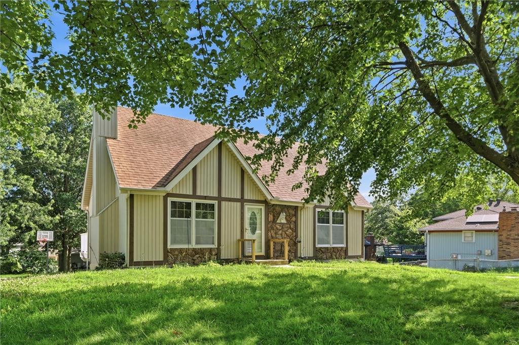 6718 Brink Street Property Photo 2
