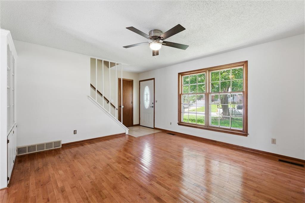 6718 Brink Street Property Photo 7