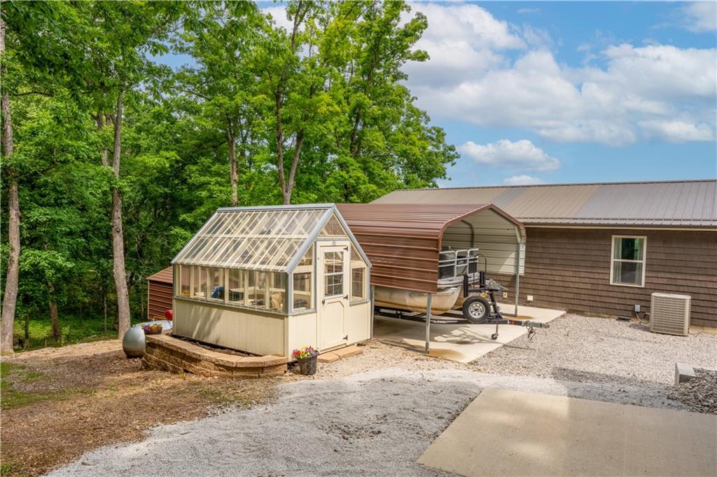 28251 Shore Road Property Photo 11