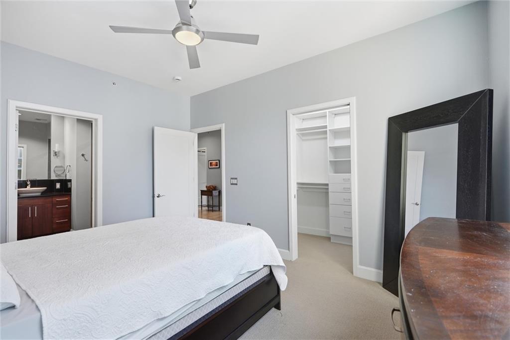 4521 Wornall Road Property Photo 19
