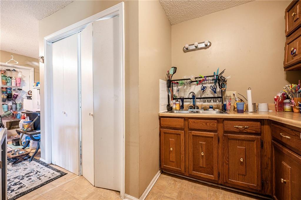 1100 Colonial Drive Property Photo 16