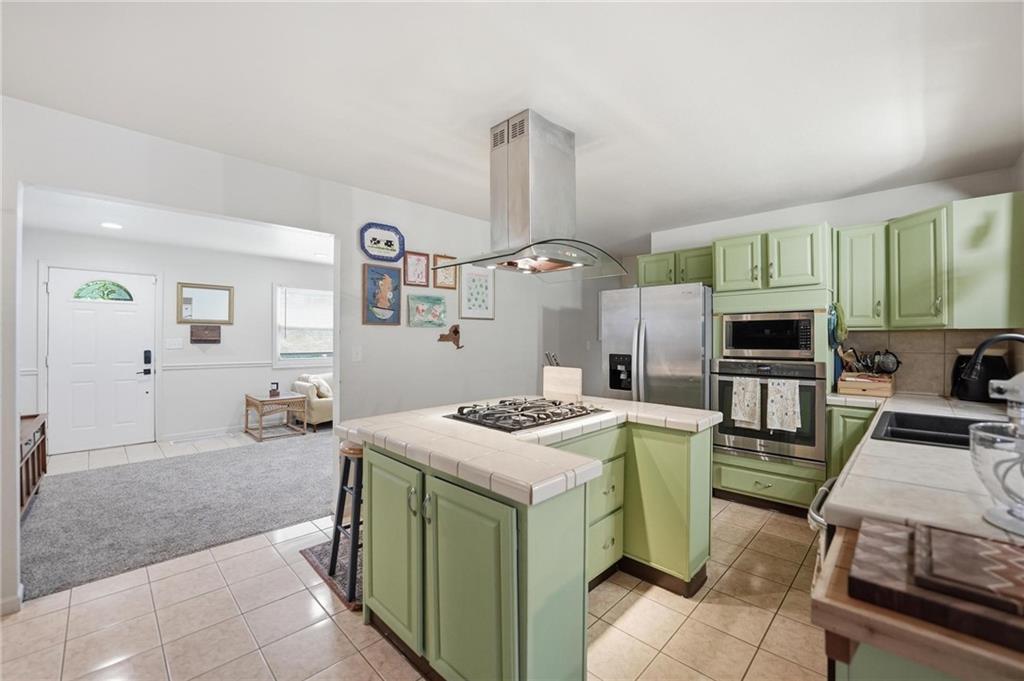 7305 James A Reed Road Property Photo 15