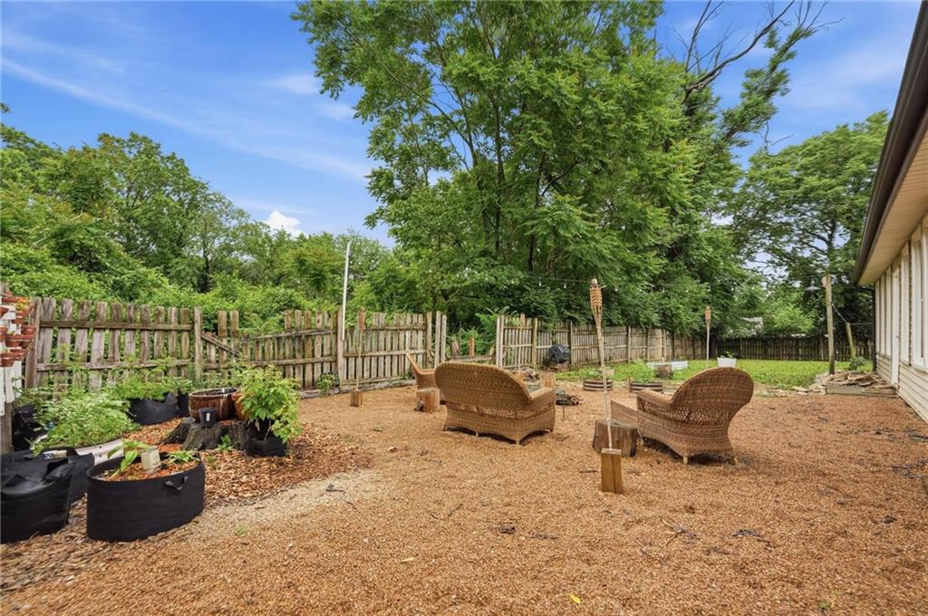 7305 James A Reed Road Property Photo 34