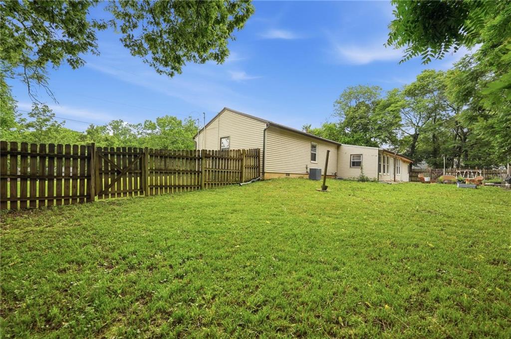 7305 James A Reed Road Property Photo 37
