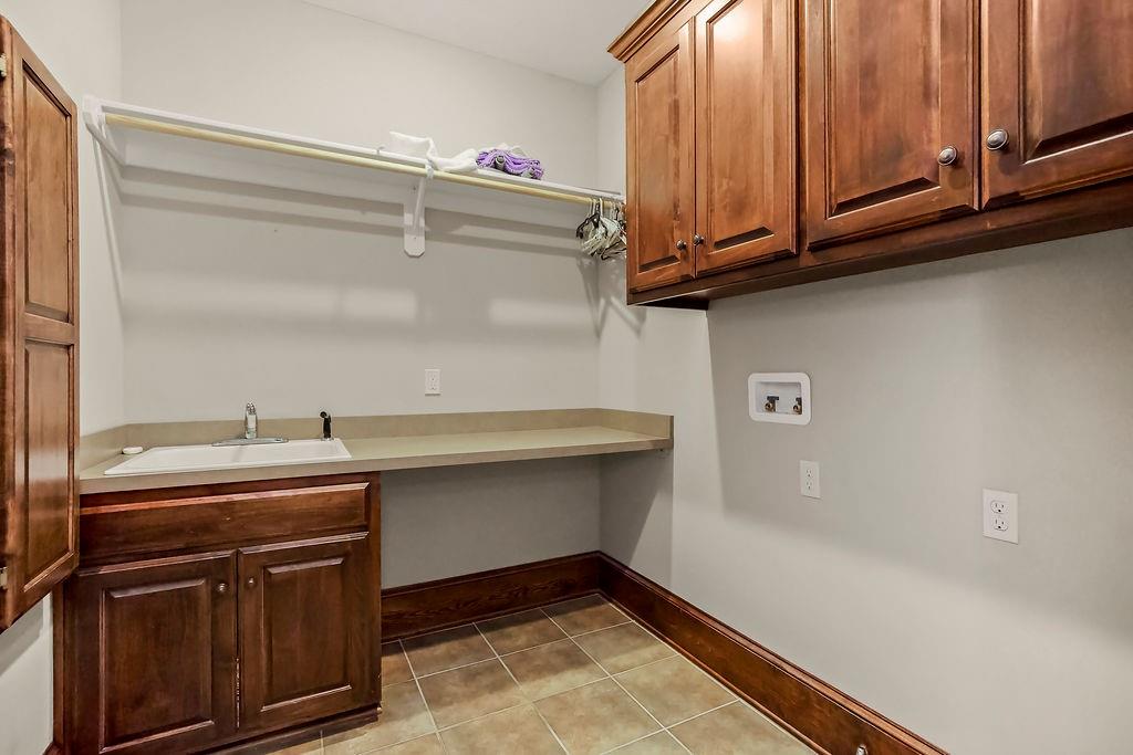 6817 Millbrook Street Property Photo 17