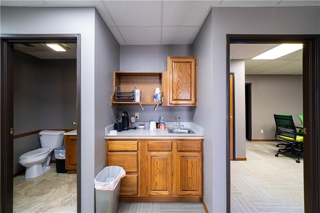 4402 S 40th Street Property Photo 23