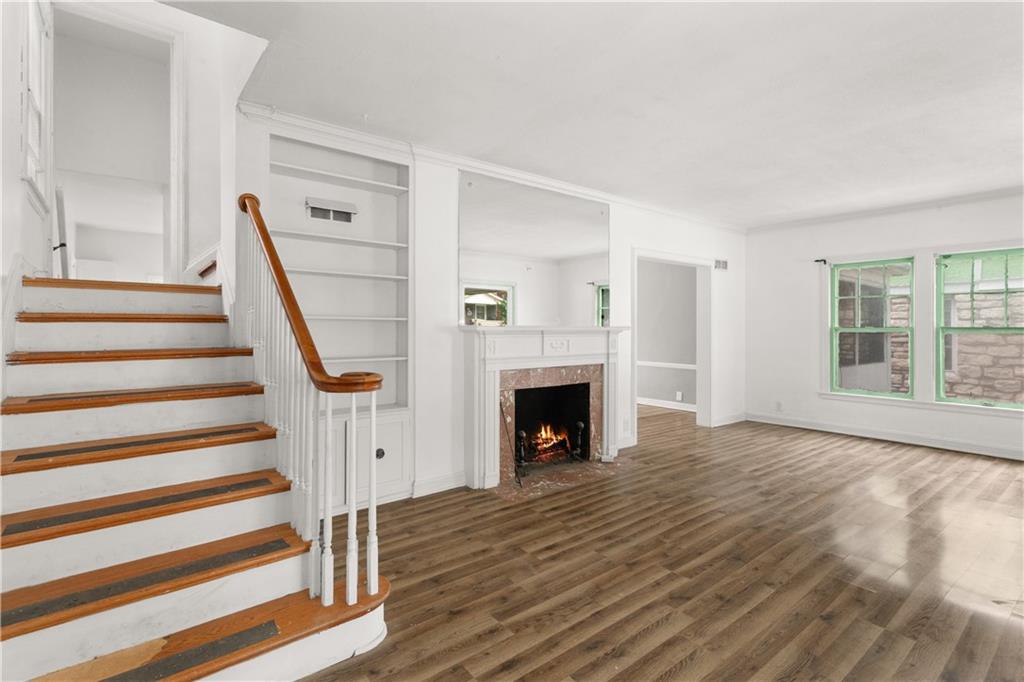 2843 Parkwood Boulevard Property Photo 5