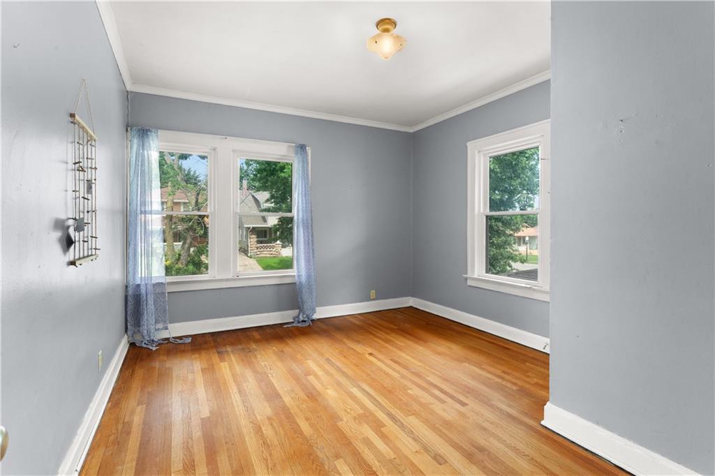 2843 Parkwood Boulevard Property Photo 17