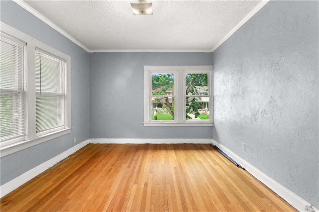 2843 Parkwood Boulevard Property Photo 19
