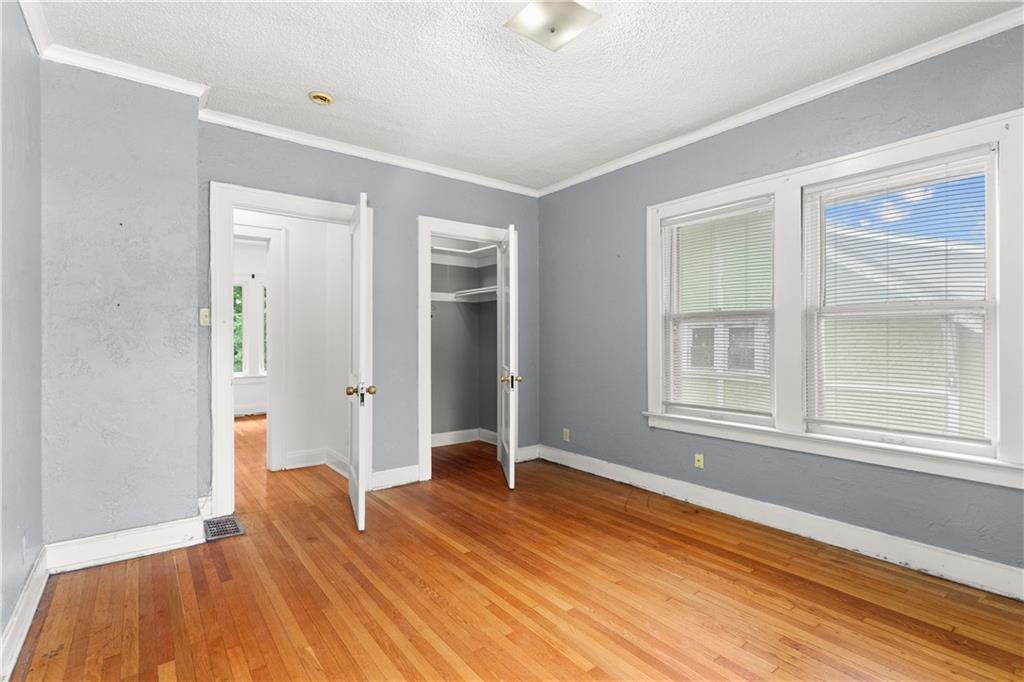 2843 Parkwood Boulevard Property Photo 20