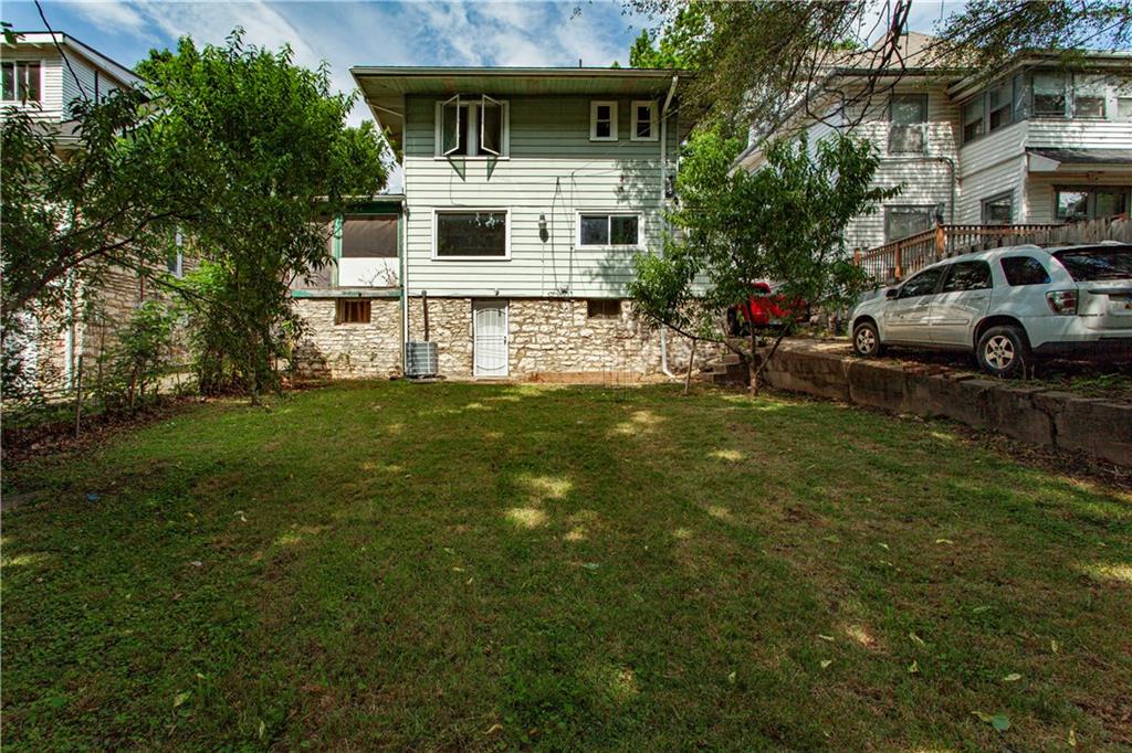 2843 Parkwood Boulevard Property Photo 27