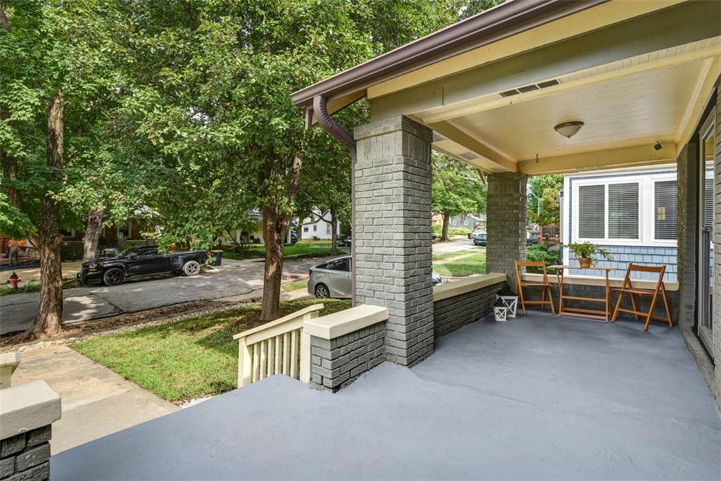 6019 Holmes Street Property Photo 4