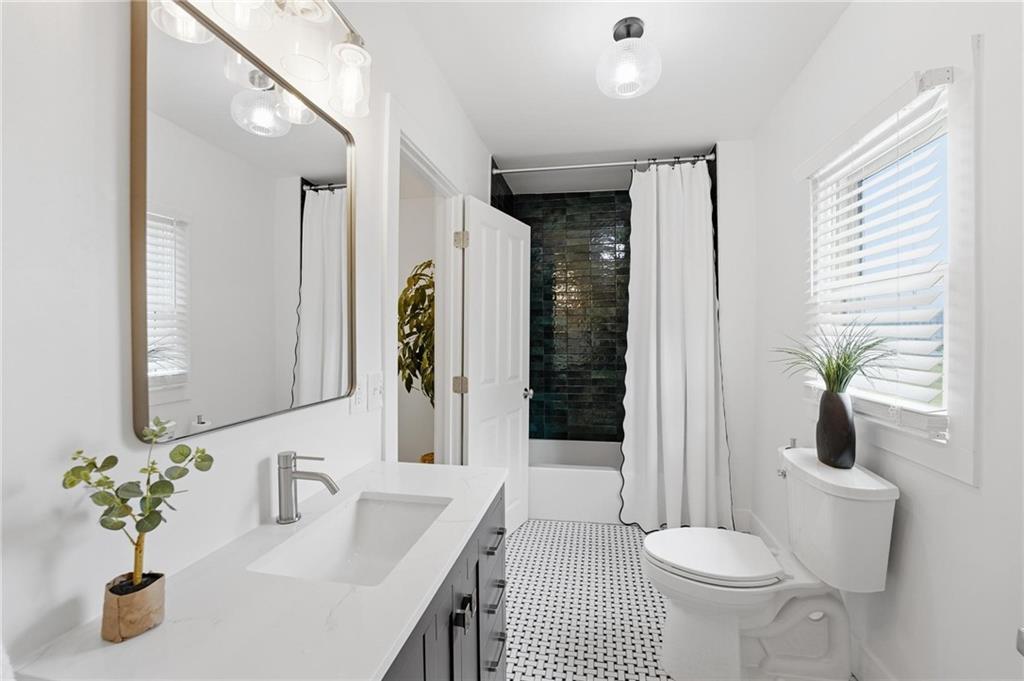 1643 Jefferson Street Property Photo 14