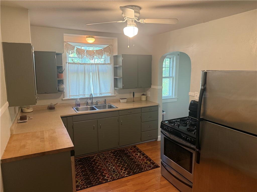 419 N Willis Avenue Property Photo 8