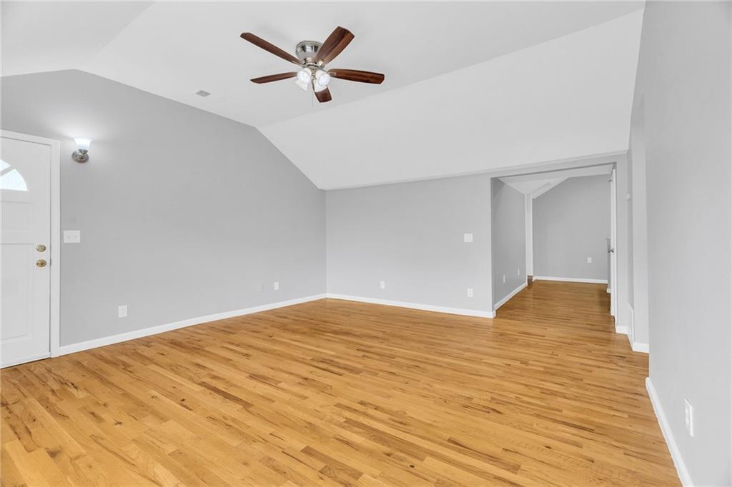 6605 N Edison Avenue Property Photo 5